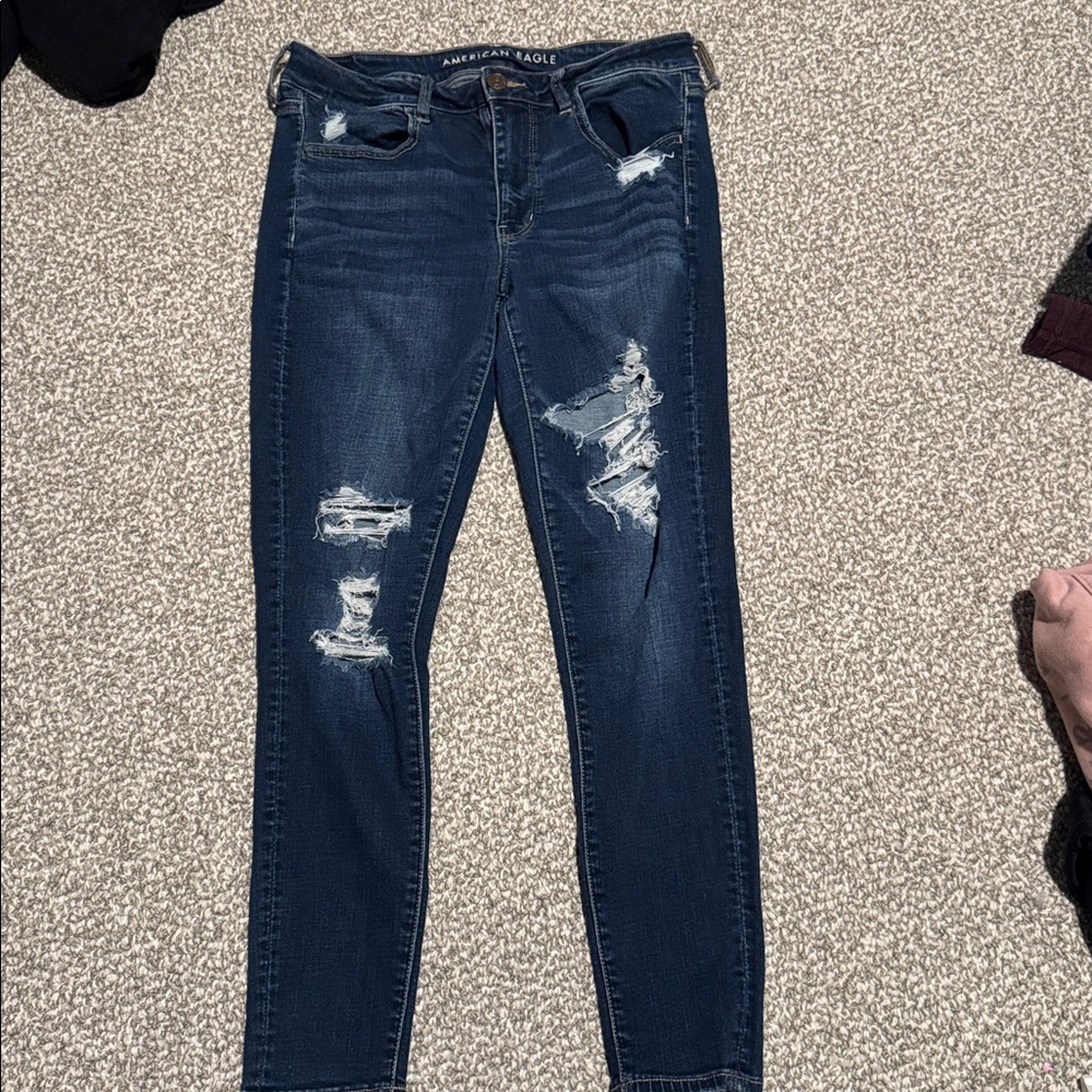 American Eagle Distressed Blue Jeans